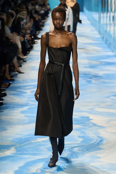 Look 20